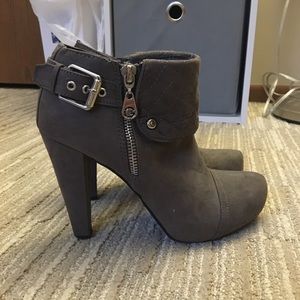 Suede Guess ankle boots
